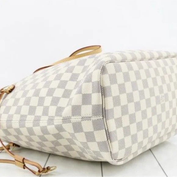 Louis Vuitton Neverfull MM Damier Azur Tote - Picture 4 of 11